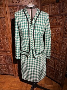 Vintage ISC Tailored Green & White Houndstooth Women's Suit with Black Trim